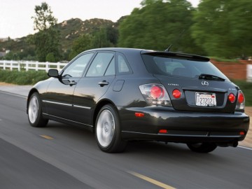 Lexus IS 300 SportCross - Jedyne kombi w historii marki